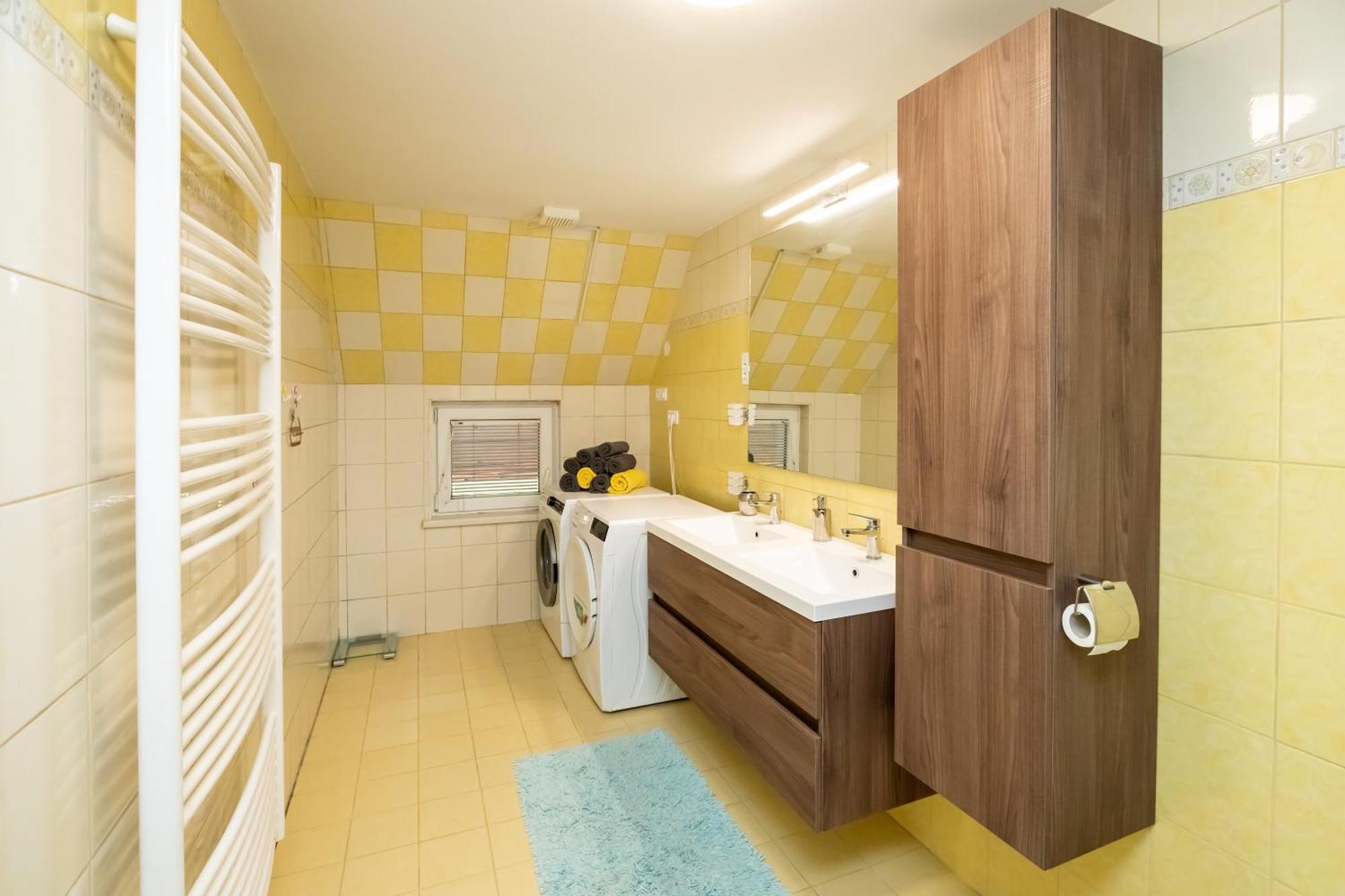 Apartmaji Pri Jozu بوينج المظهر الخارجي الصورة