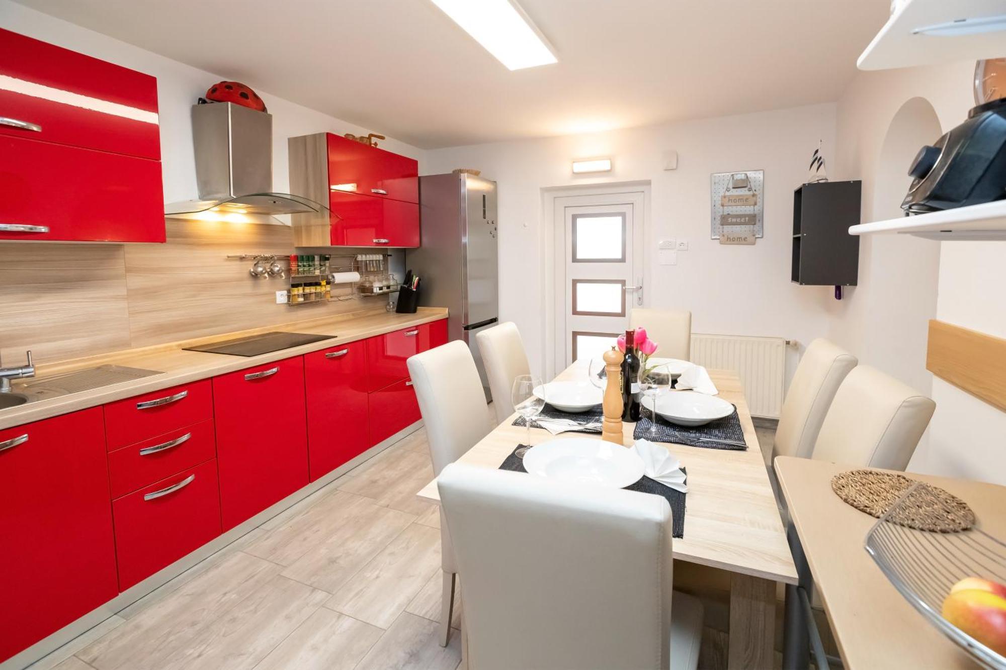 Apartmaji Pri Jozu بوينج المظهر الخارجي الصورة